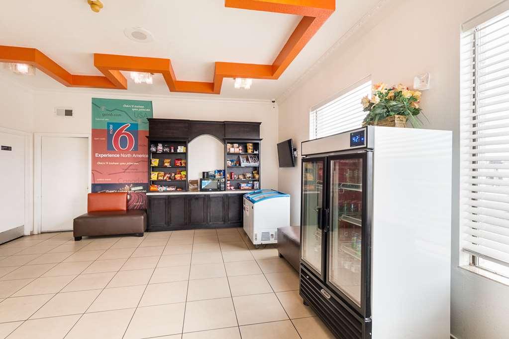 Motel 6-San Antonio, Tx - Fiesta Trails Ανέσεις φωτογραφία