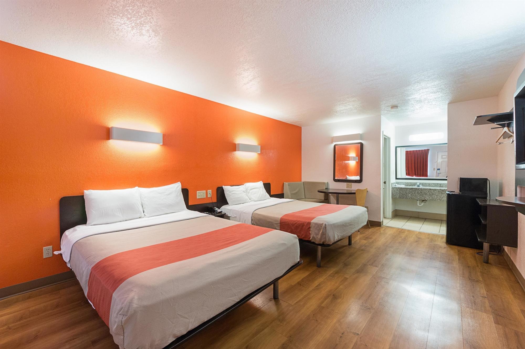 Motel 6-San Antonio, Tx - Fiesta Trails Εξωτερικό φωτογραφία