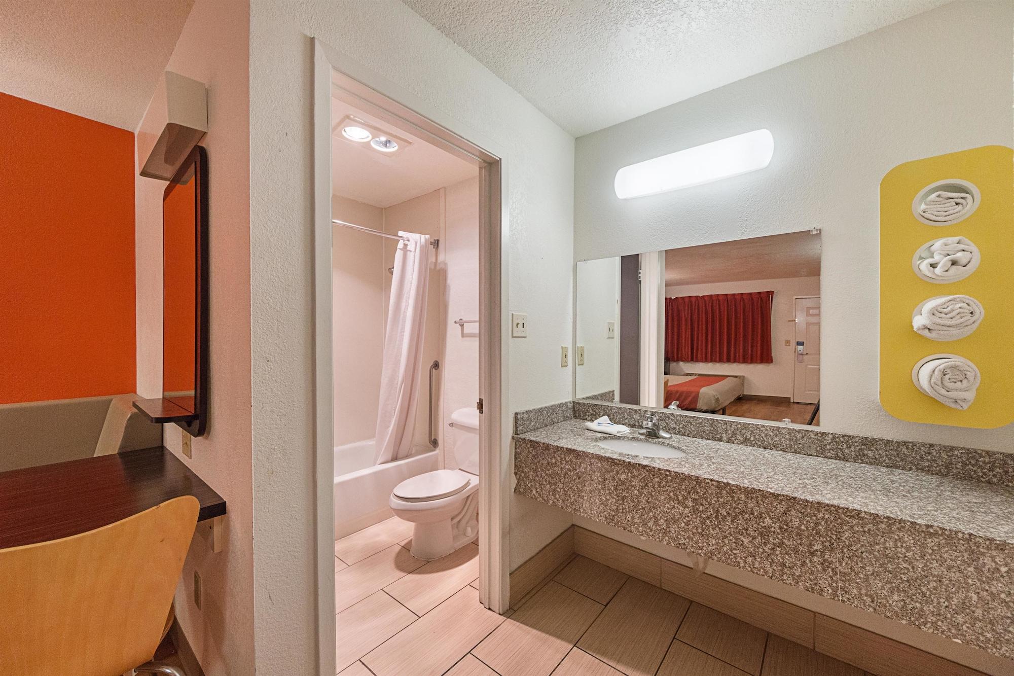 Motel 6-San Antonio, Tx - Fiesta Trails Εξωτερικό φωτογραφία