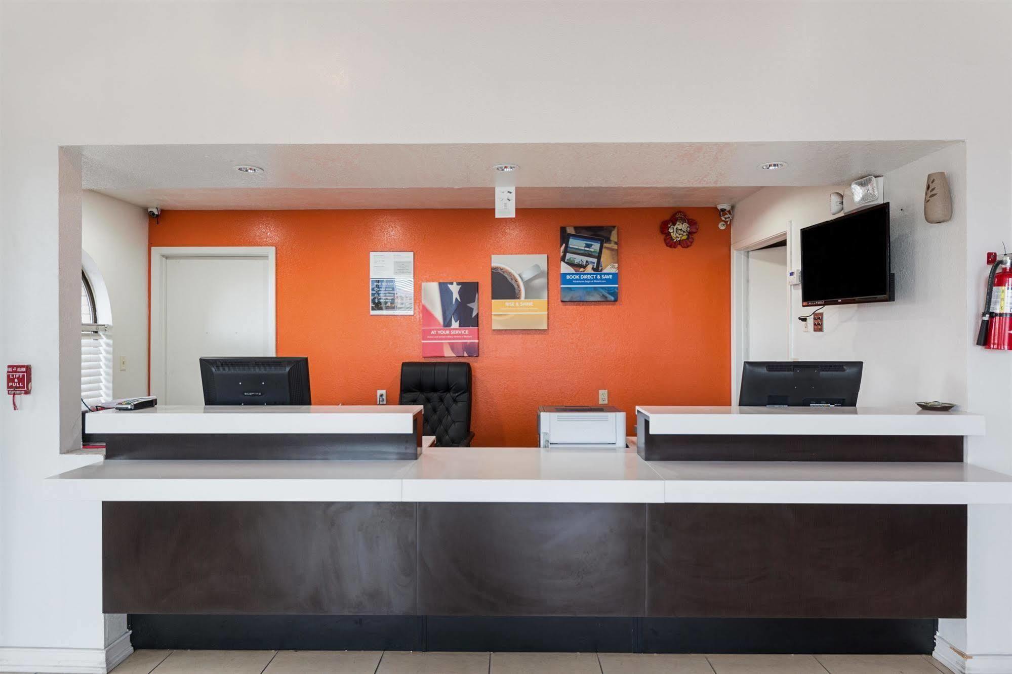 Motel 6-San Antonio, Tx - Fiesta Trails Εξωτερικό φωτογραφία