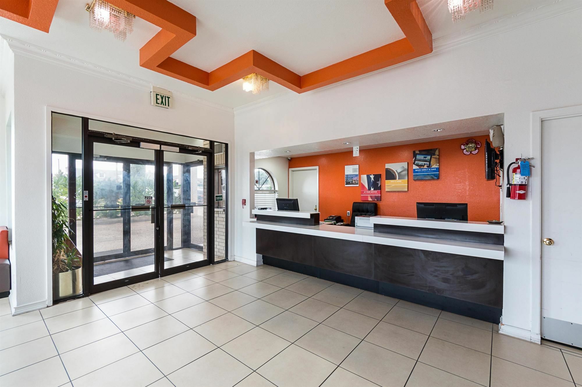 Motel 6-San Antonio, Tx - Fiesta Trails Εξωτερικό φωτογραφία